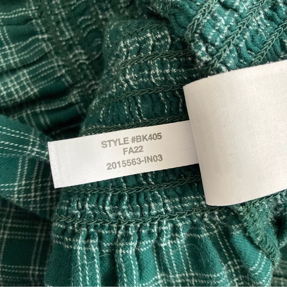 NWOT J.Crew Factory Green Plaid Short Sleeve Flannel Smocked Top - Picture 9 of 9